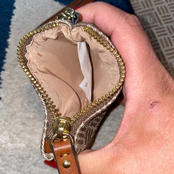 Anne Klein wristlet with coin purse - Picture 5 of 7